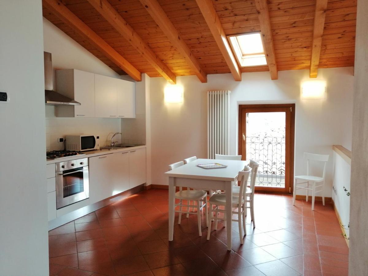 IseoLakeRental - Casa del Pescatore Riva di Solto Esterno foto